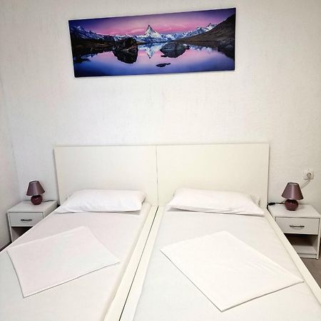 Split Apartment المظهر الخارجي الصورة