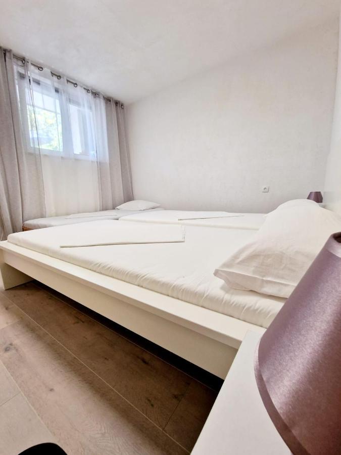 Split Apartment المظهر الخارجي الصورة